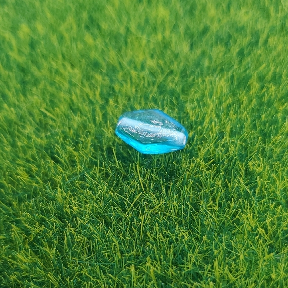 Jewelry - Blue Glass Bead P327